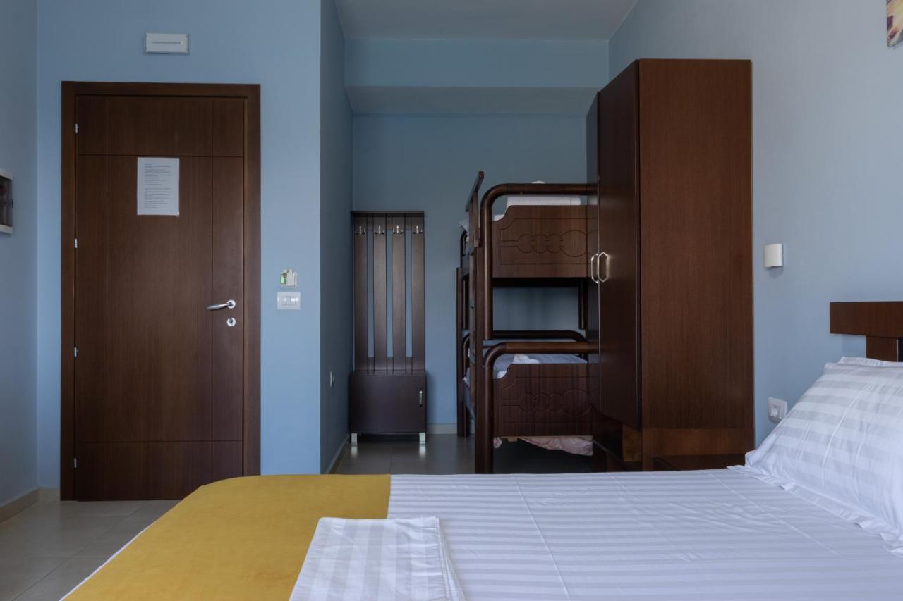 Hotel De Luna